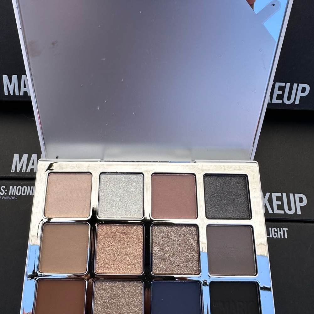 MAKEUP BY MARIO ETHEREAL EYES Limited Edition Eye Shadow Palette SOLD OUT!